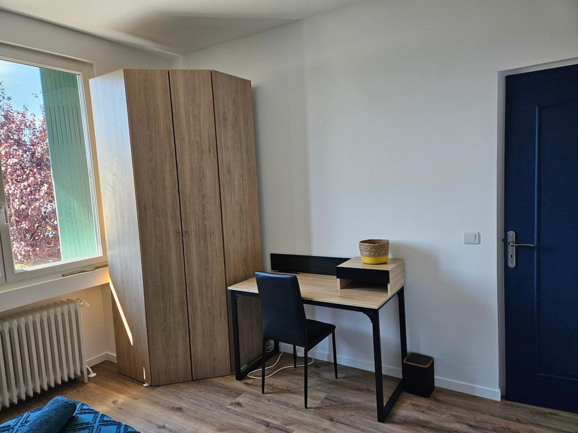Maison Spacieuse Privatisee Ou A La Chambre - Places De Parking Saint-Michel  Zewnętrze zdjęcie